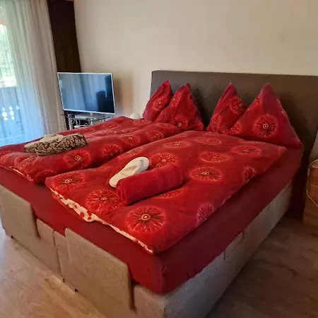 Haus Ahorni 公寓 贝阿滕贝格